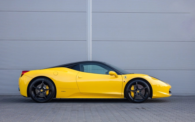Ferrari 458 Italia cena 799000 przebieg: 83119, rok produkcji 2012 z Namysłów małe 742